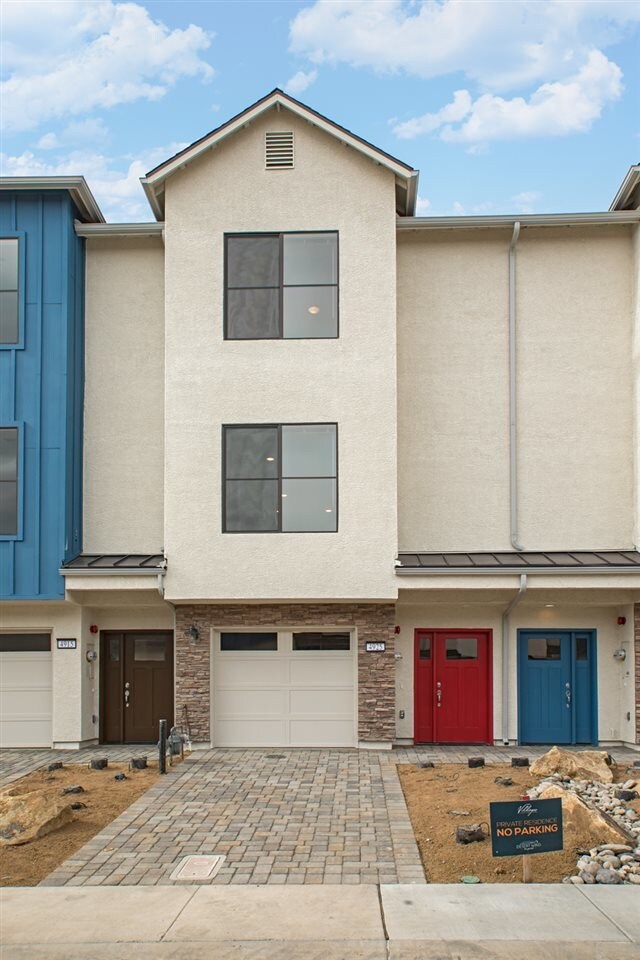 Building Photo - 4925 Ciarra Kennedy Lane