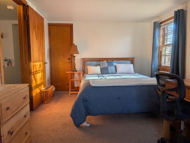 Building Photo - 325 Fulford Ave