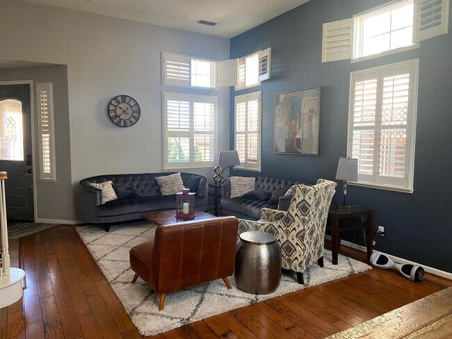Building Photo - Beautiful Deer Ridge Home With Pool & Spa ...