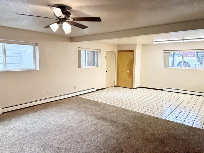 Building Photo - 2 N Thurman