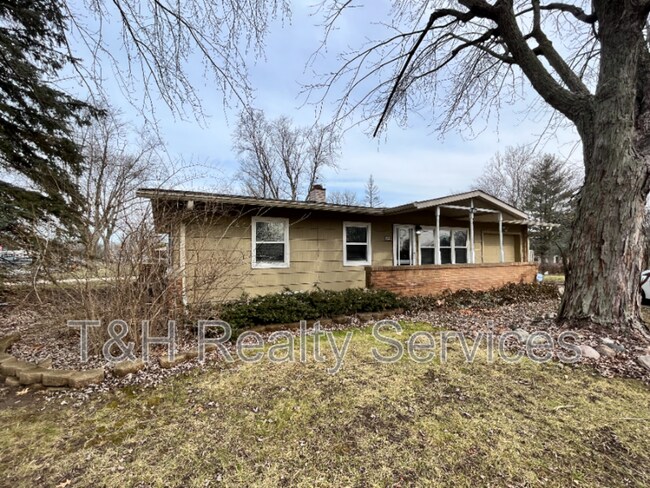 Foto del edificio - 608 Iroquois St