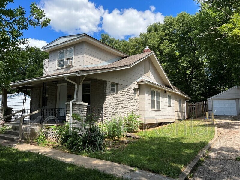 6947 College Ave, Kansas City, MO 64132 House Rental in Kansas City