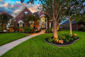 Building Photo - 7902 Silent Forest Dr