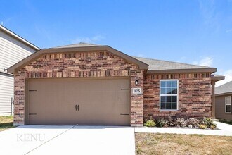 Building Photo - 125 Stratton Ln