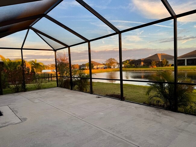 Foto del edificio - 5505 Olano St