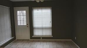 Building Photo - 9640 Bryson Dr
