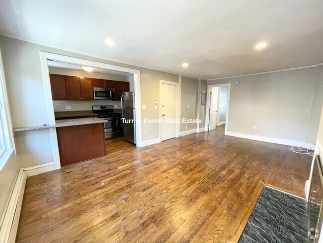 Building Photo - 26 Fayette St