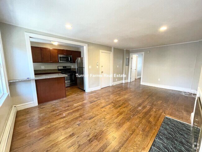 Building Photo - 26 Fayette St