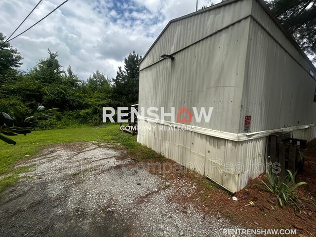Building Photo - 21305 US-79