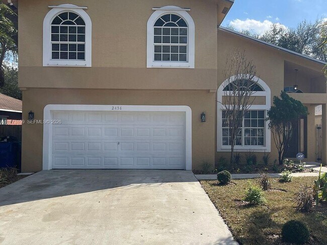 Building Photo - 2436 Raleigh St