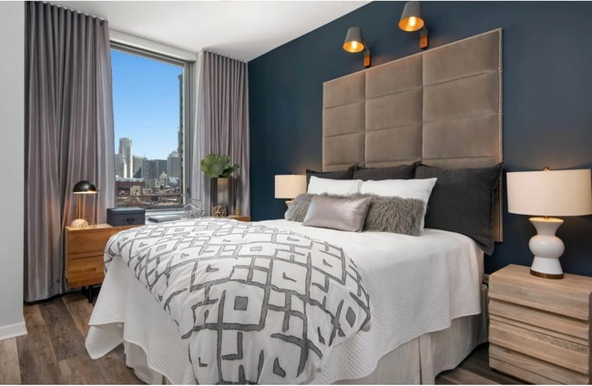 Foto del edificio - 400 W Huron St