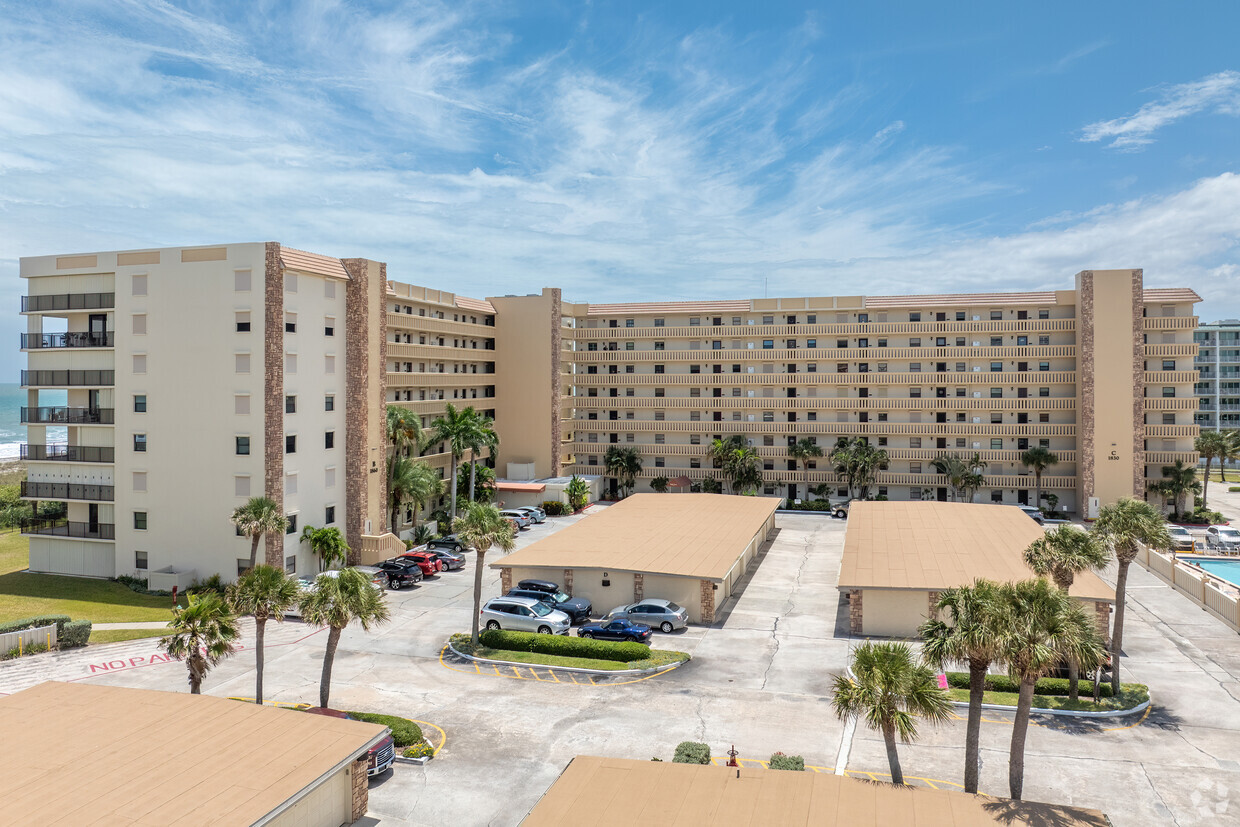 1830-1890 N Atlantic Ave Cocoa Beach, FL 32931-3287 - Royale Towers