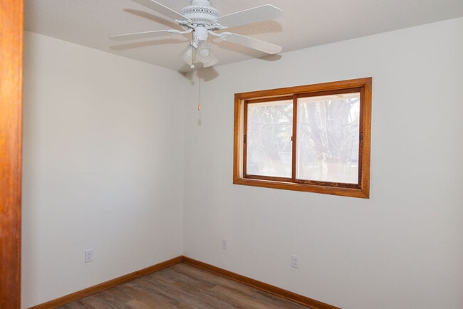 Building Photo - 417 Watrous Ave