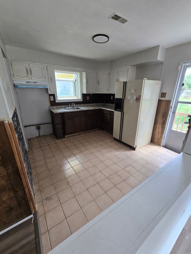 Building Photo - Very nice 2bed/ 1bath home