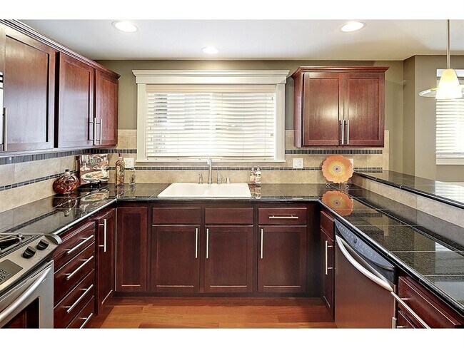 Foto del edificio - 2843 SW Adams St