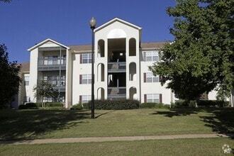 Building Photo - 160 Wexford Dr