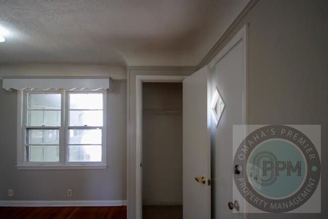 Photo - Discover this 3-bedroom, 1-bath home in Omaha, NE,