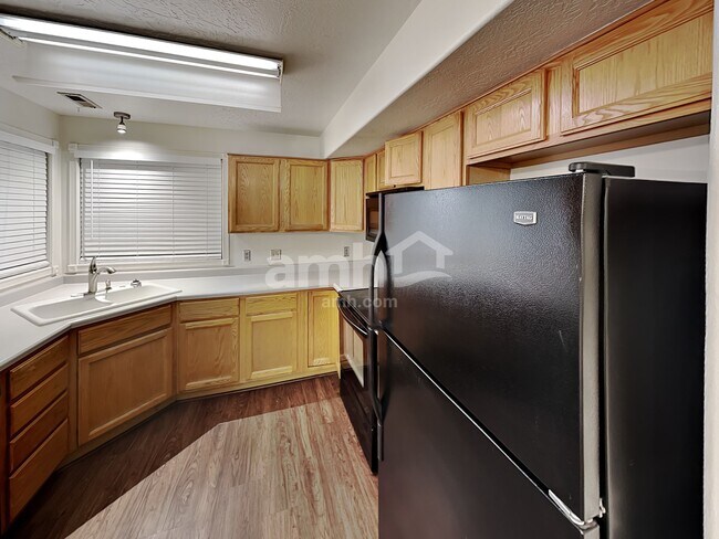 Foto del edificio - 11888 Aztec Rd