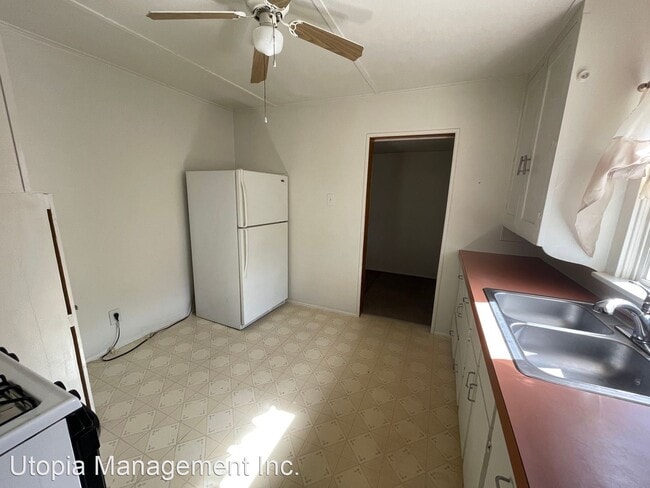 Building Photo - 2 br, 1 bath House - 9 Monrovia St