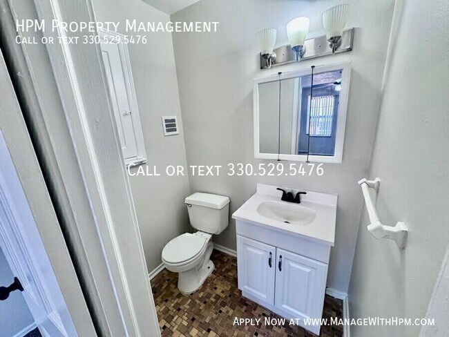 Foto del edificio - 3270 Warrensville Center Rd
