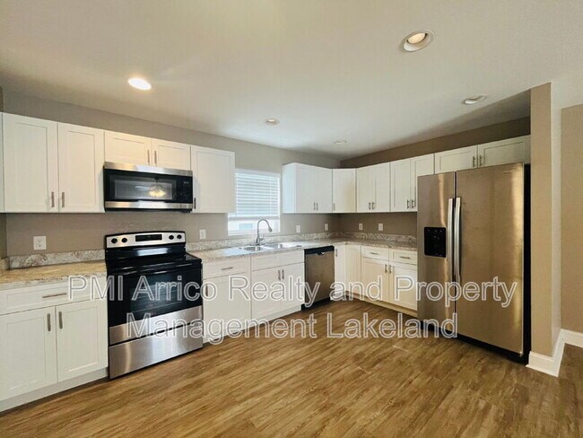Foto del edificio - 640 E Grapefruit Ave