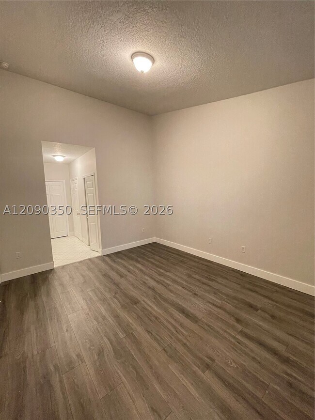 Foto del edificio - 1178 NE 32nd Ave