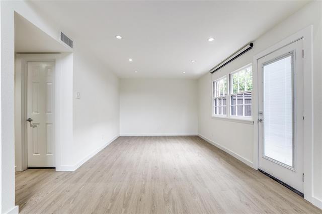 Foto del edificio - 3428 Normandy Ave