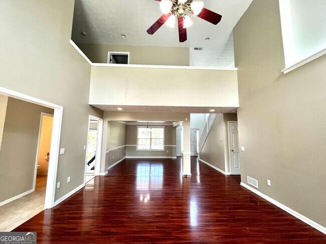 Foto del edificio - 1321 Webb Farm Ln