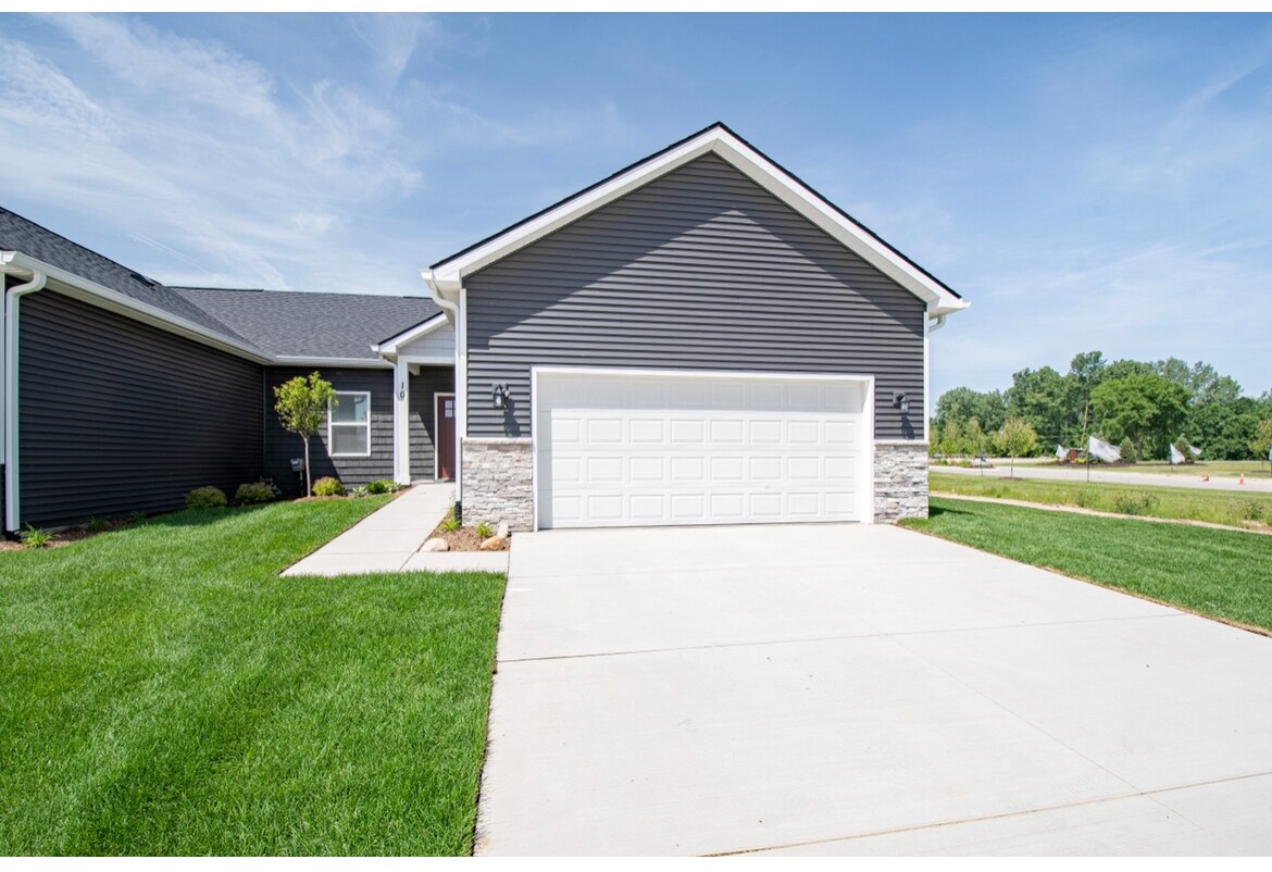 25 Percy Dr, Howell, MI 48843 Townhouse for Rent in Howell, MI