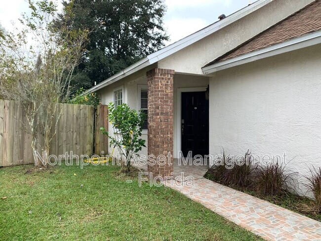 Building Photo - 713 Meadowside Ct