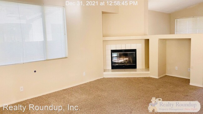 Building Photo - 3 br, 2 bath House - 8444 Water Poppy Way