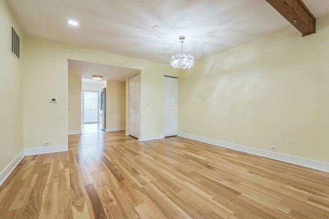 Foto del edificio - 1703 Northfield Square