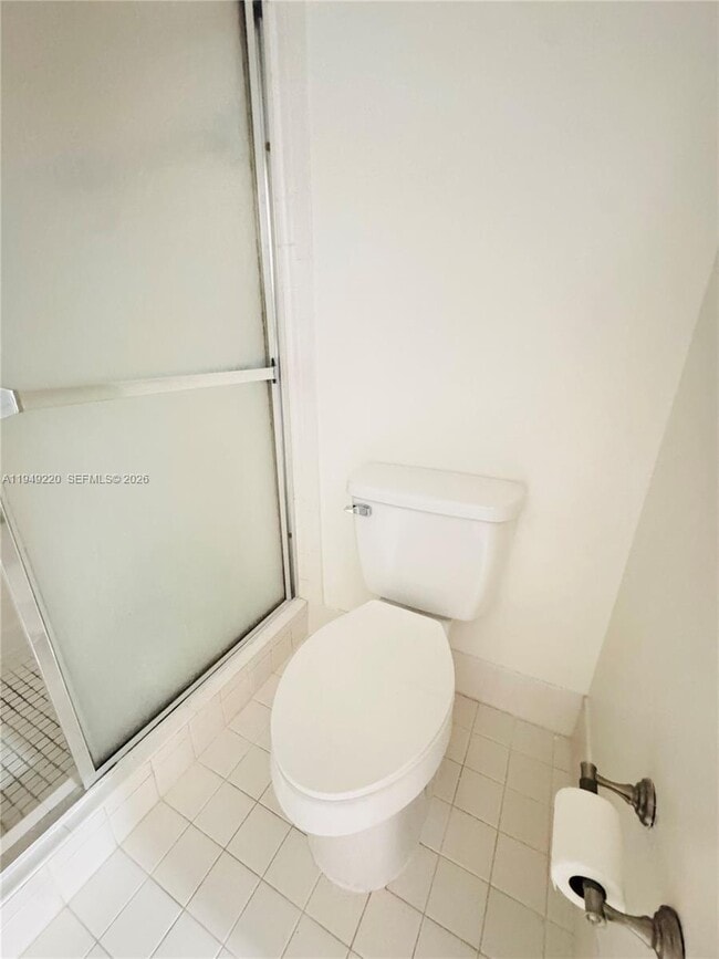 Foto del edificio - 4950 E Sabal Palm Blvd