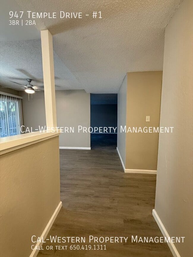 Building Photo - 947 Temple Dr