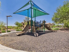 Building Photo - 2130 W Hunter Ct