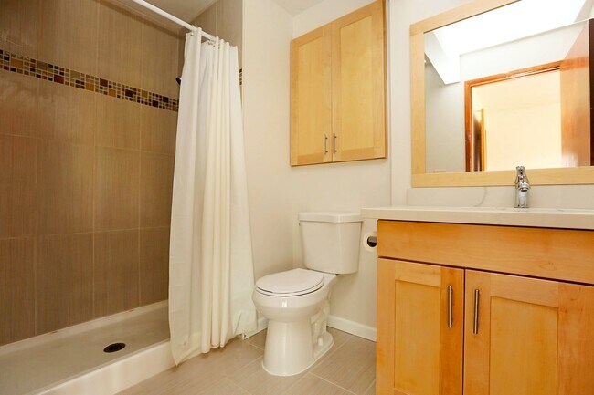 Foto del edificio - 1548 S Angeline St