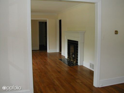 Building Photo - 117 Meadowbrook Rd