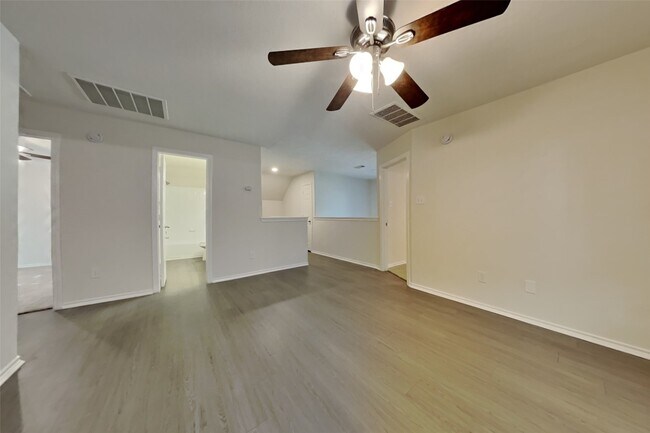 Foto del edificio - 18114 Stone Trail Manor Dr