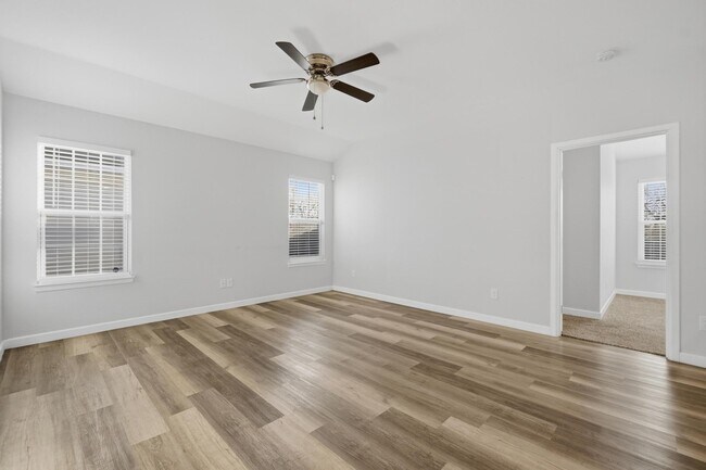 Foto del edificio - 2050 Lillius St