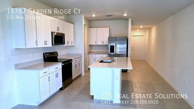 Foto del edificio - 19767 Garden Ridge Ct