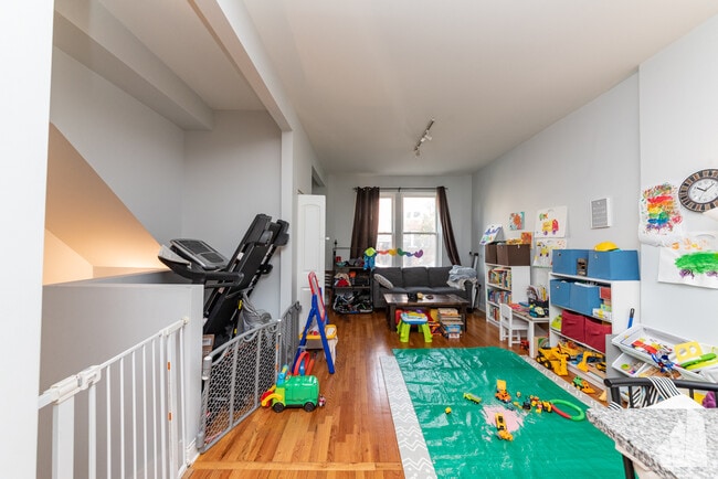 Foto del edificio - 2341 W Montana St