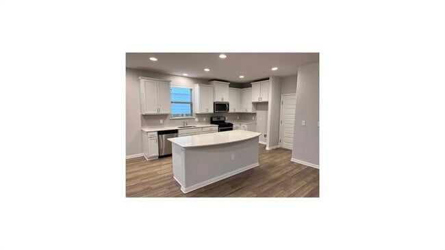 Building Photo - 320 Rend Dr