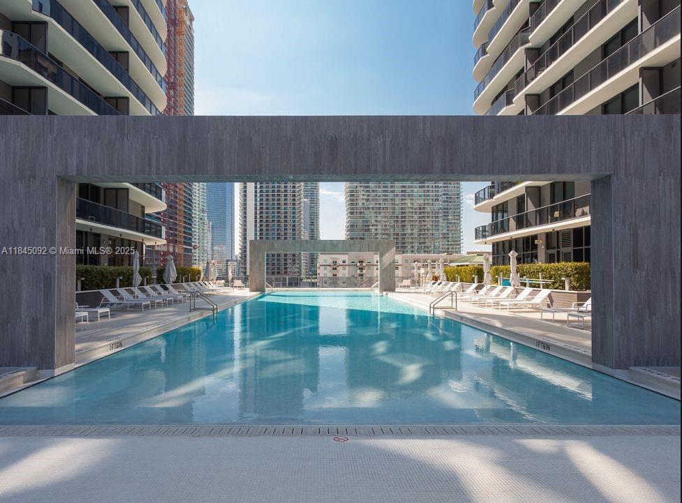 Foto principal - 45 SW 9th St