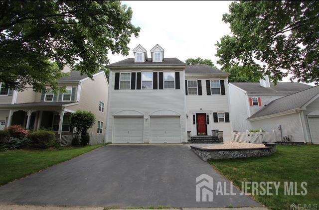 Foto principal - 96 Marion Dr