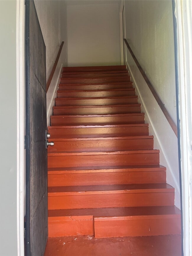Foto del edificio - 5537 Bataan Rd