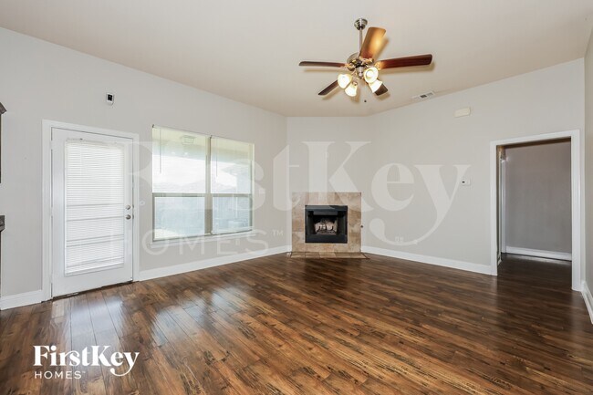 Building Photo - 614 Canvas Ct