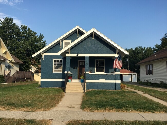 Foto del edificio - 468 1st Ave NE