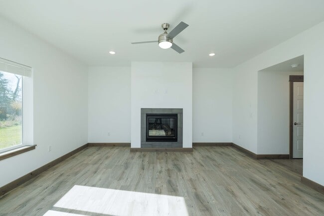 Building Photo - 91 Whiskey Way