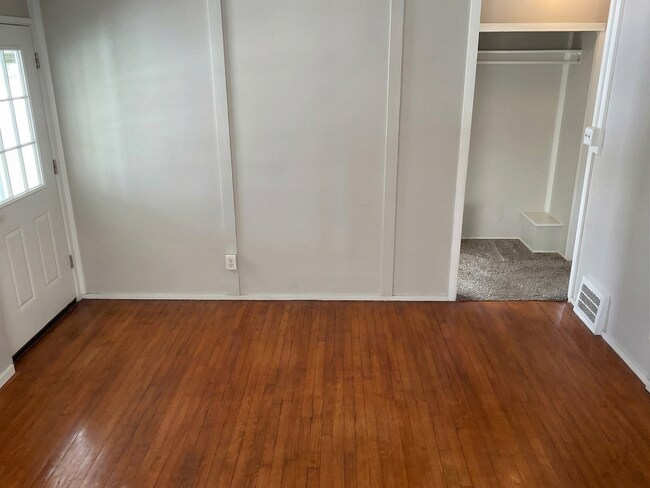 Foto del edificio - 222 Bellfield Ave