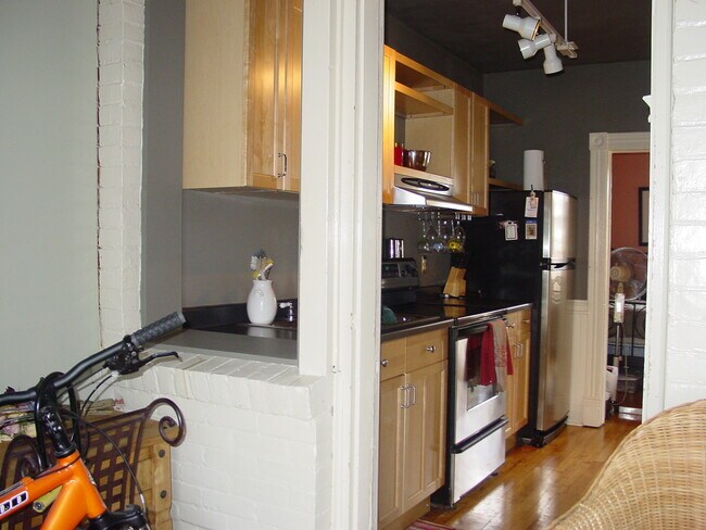 Building Photo - 3350 Lyndale Ave S